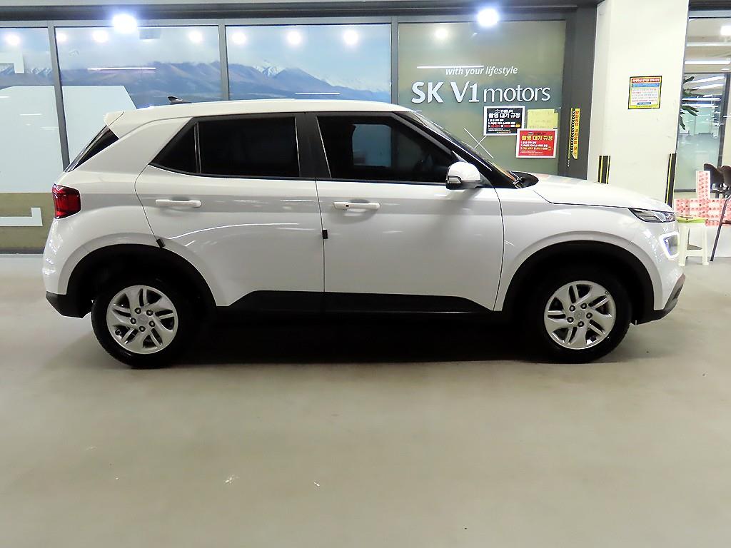 HYUNDAI Venue - Vista 3