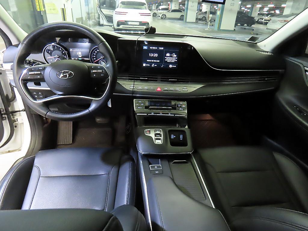 HYUNDAI Grandeur - Vista 10