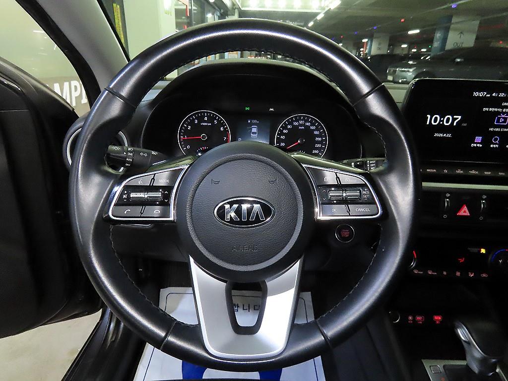 KIA K3 - Vista 8