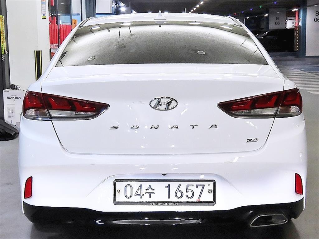 HYUNDAI Sonata - Vista 5