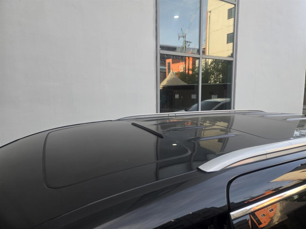 KIA Carnival - Vista 2