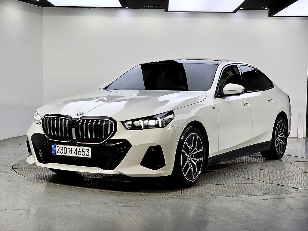 BMW 5 Series 2025 Blanco - Importación desde Corea - HF Imports Iquique - Foto 1