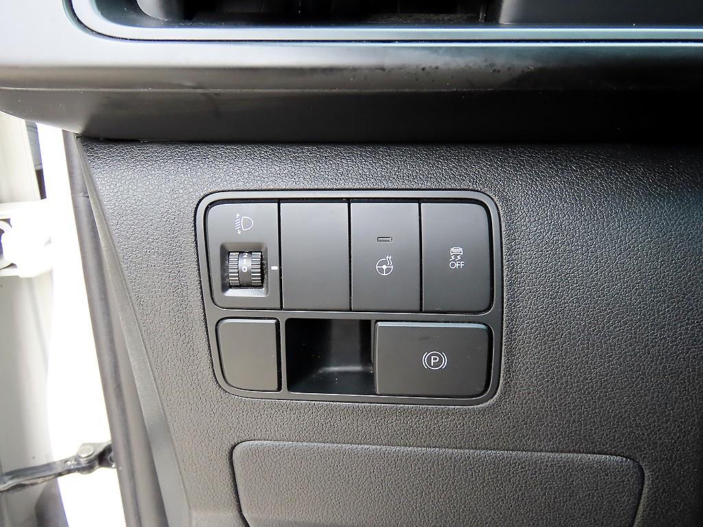 HYUNDAI Staria - Vista 12