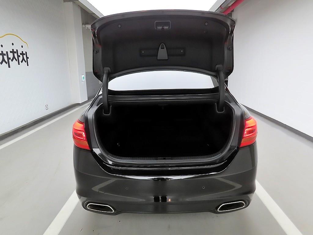 KIA K9 - Vista 5