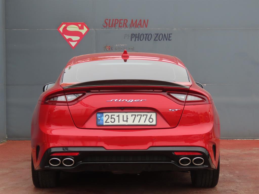 KIA Stinger - Vista 7