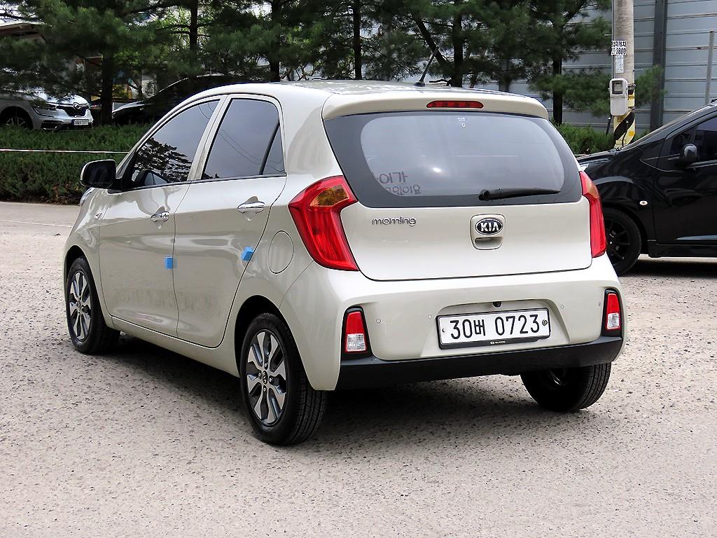 KIA Morning - Vista 3