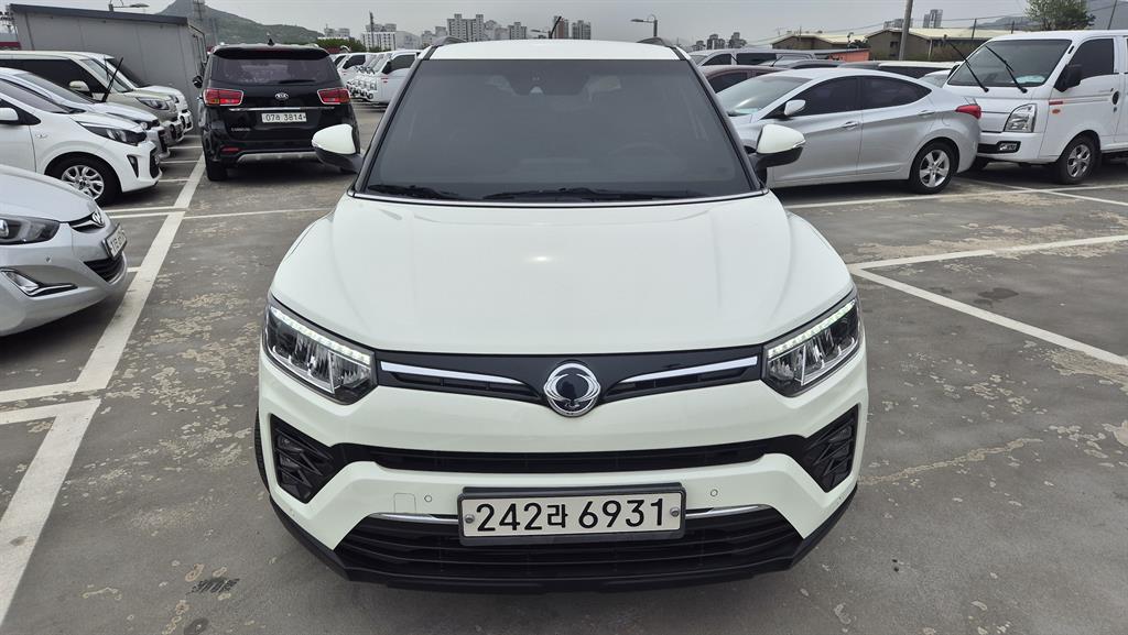 Ssangyong Tivoli 2020 Blanco - Importación desde Corea - HF Imports Iquique - Foto 17