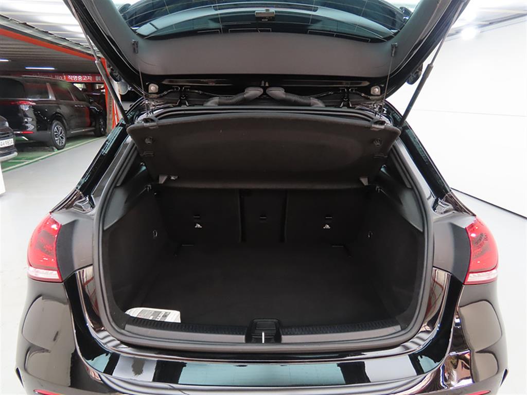 Mercedes Benz A Class 2022 Negro - Importación desde Corea - HF Imports Iquique - Foto 18