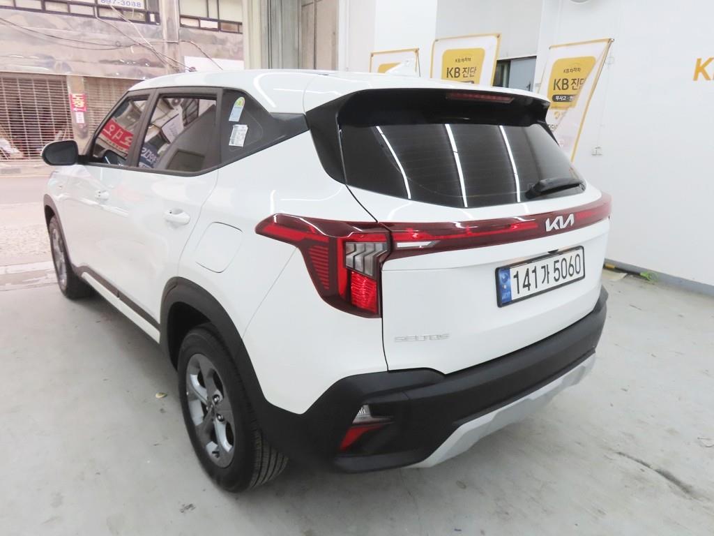 KIA Seltos - Vista 4
