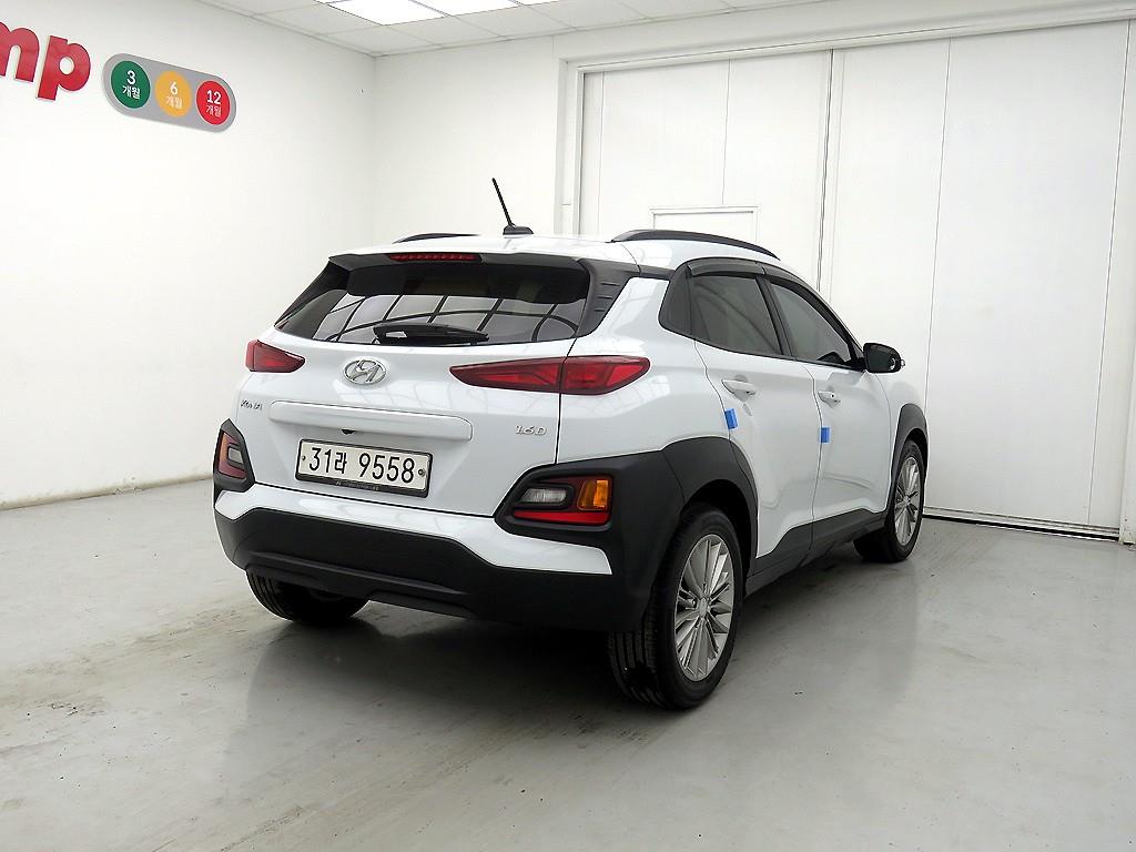 HYUNDAI Kona - Vista 4