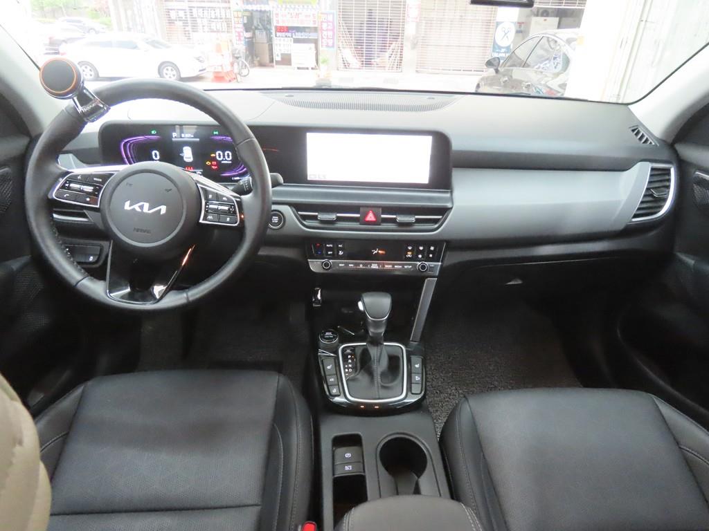 KIA Seltos - Vista 7
