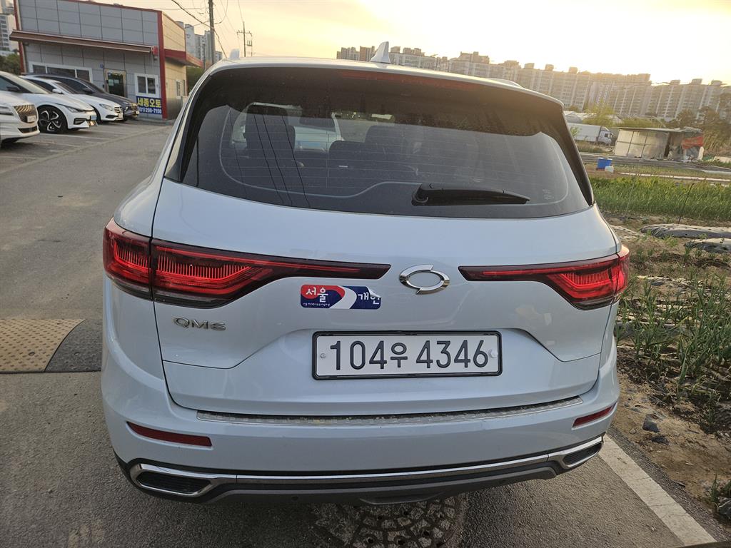 SAMSUNG QM6 - Vista 4