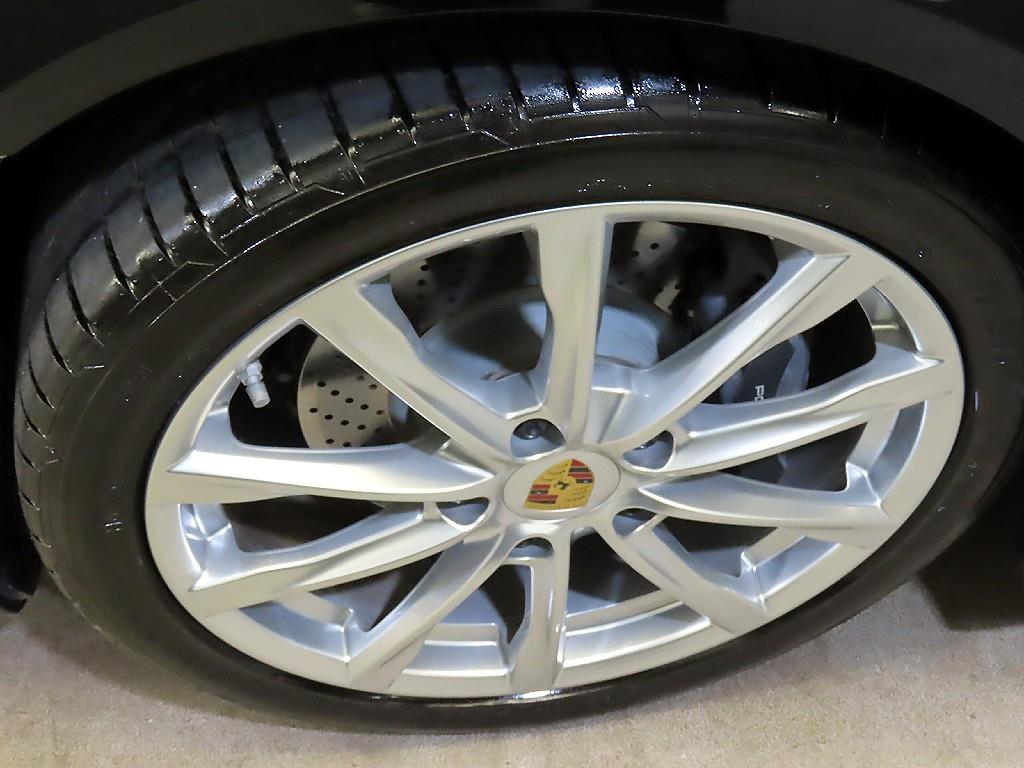 Porsche 718 2022 Negro - Importación desde Corea - HF Imports Iquique - Foto 20