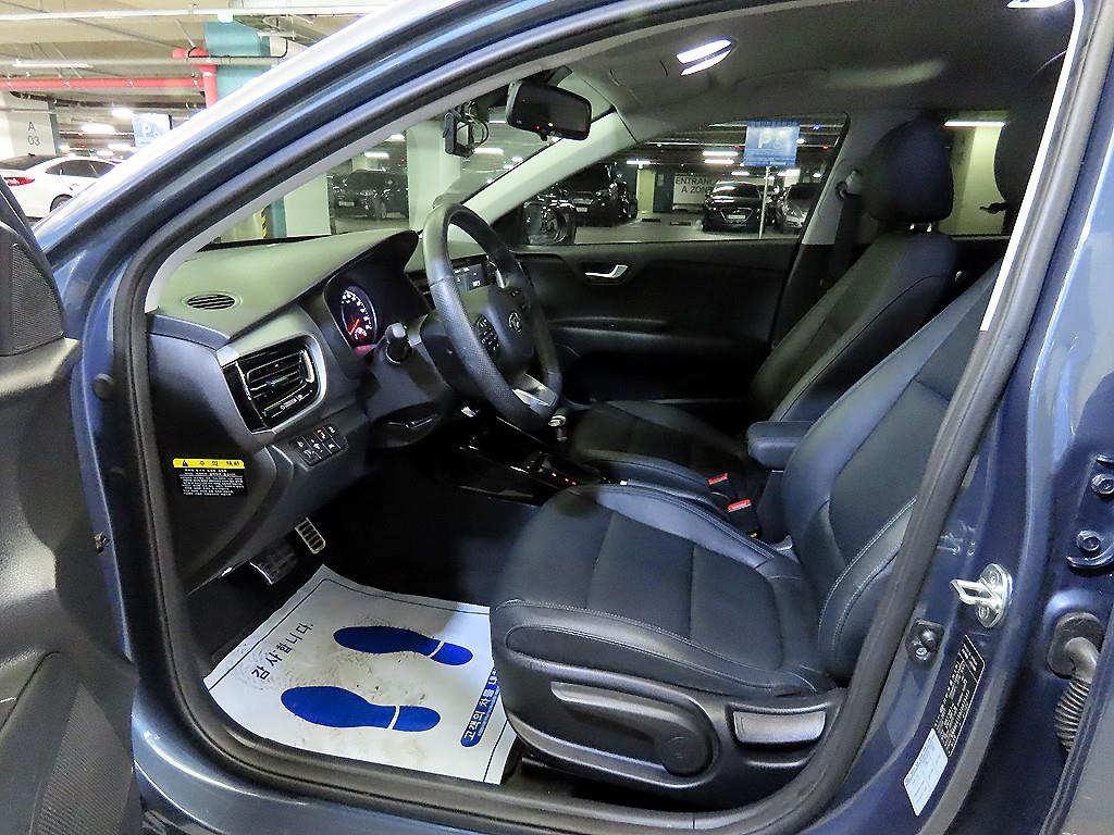 KIA Stonic - Vista 6