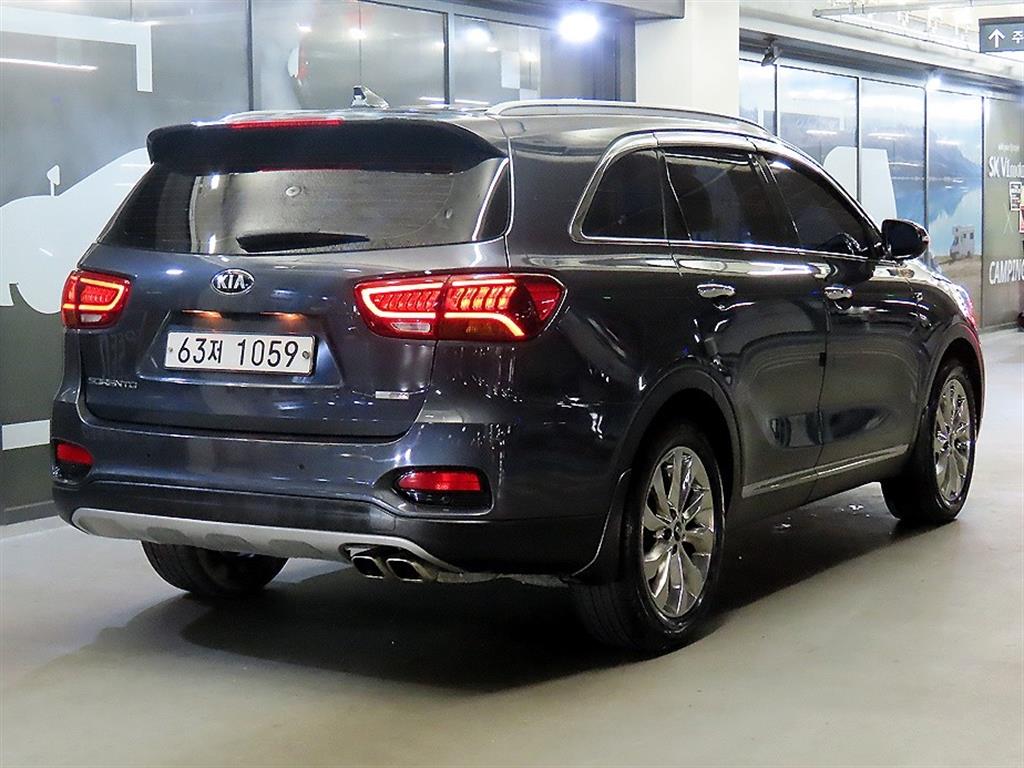 KIA Sorento - Vista 4
