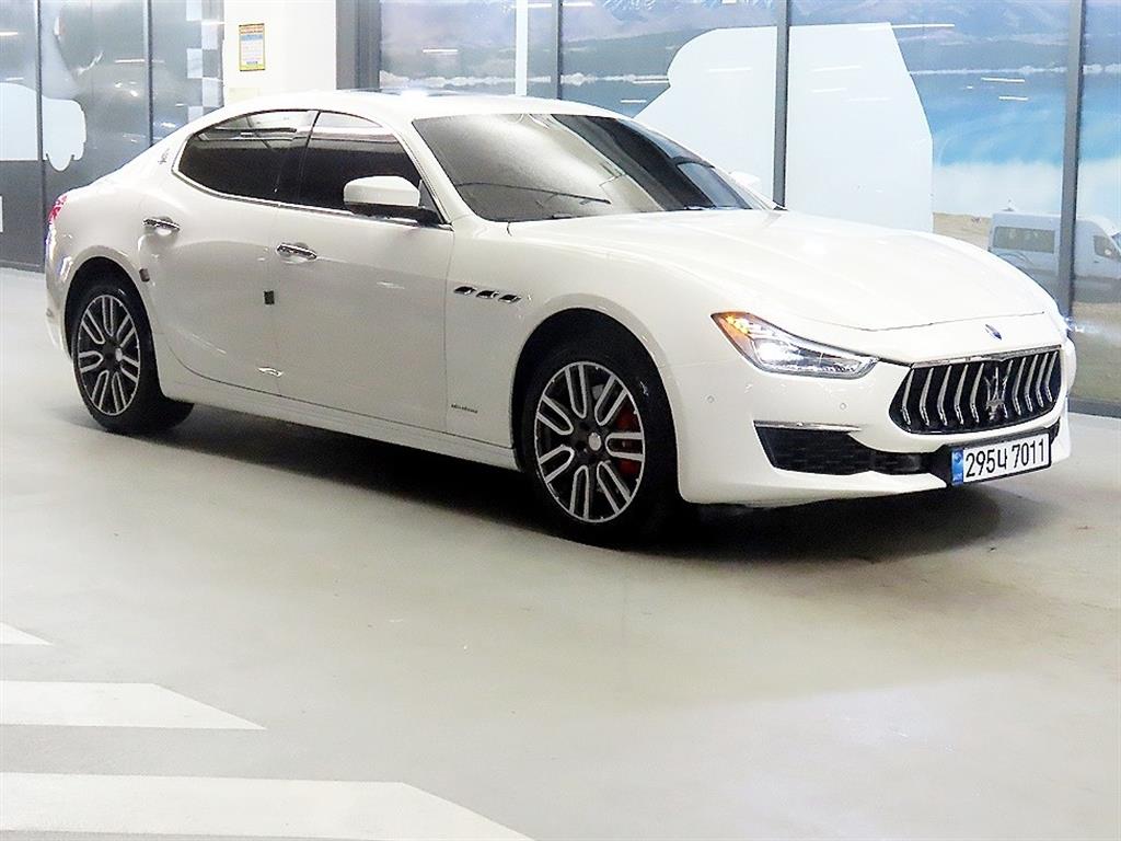 Maserati Ghibli 2018 Blanco - Importación desde Corea - HF Imports Iquique - Foto 1