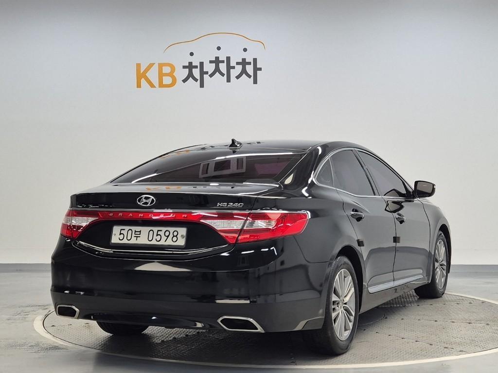 HYUNDAI Grandeur - Vista 3