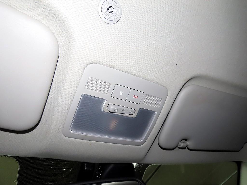 HYUNDAI Venue 2020 Blanco - Importación desde Corea - HF Imports Iquique - Foto 17