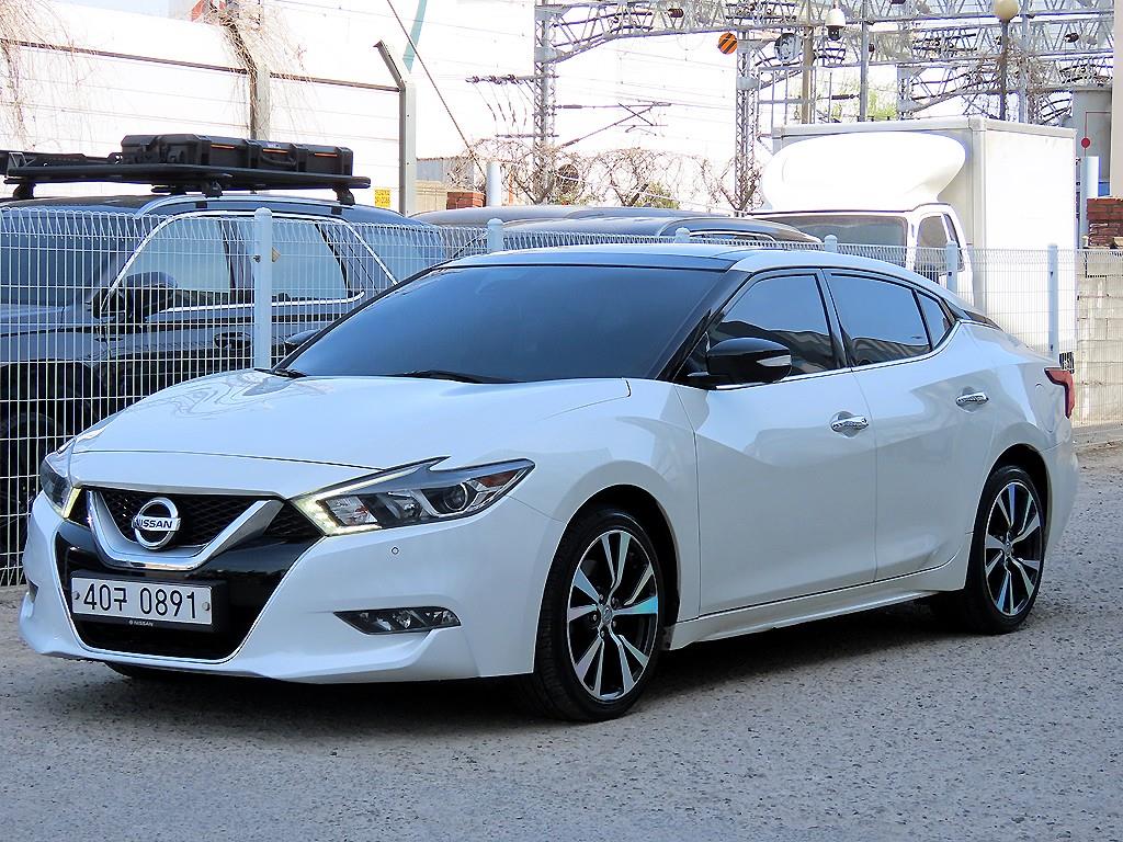 Nissan Maxima - Vista 2