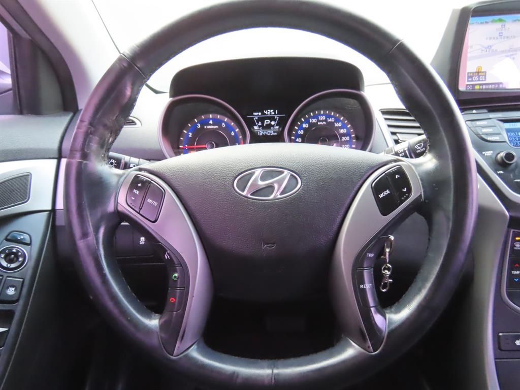 HYUNDAI Avante 2014 Plateado - Importación desde Corea - HF Imports Iquique - Foto 11