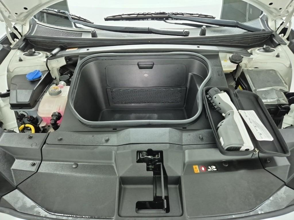 HYUNDAI Ioniq 6 - Vista 5