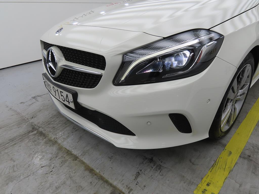 Mercedes Benz A Class 2018 Blanco - Importación desde Corea - HF Imports Iquique - Foto 17