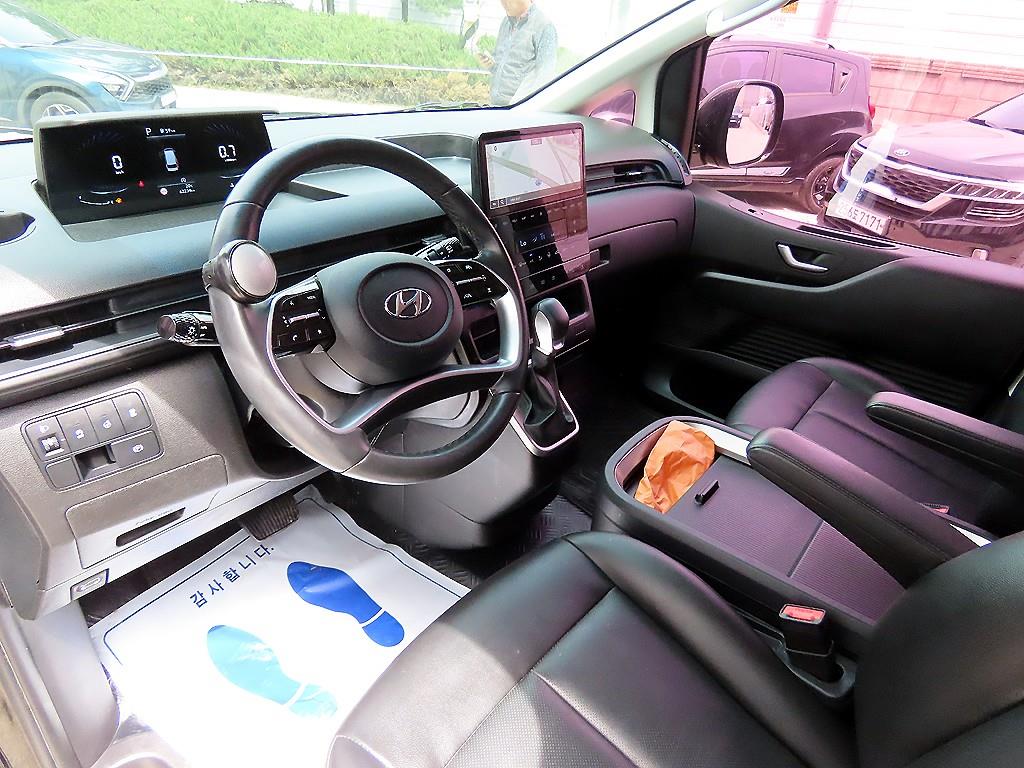 HYUNDAI Staria - Vista 7