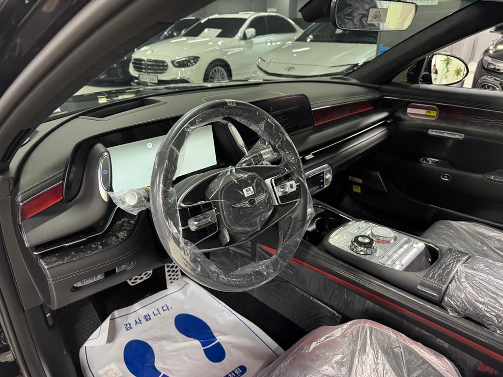 Genesis G90 - Vista 4