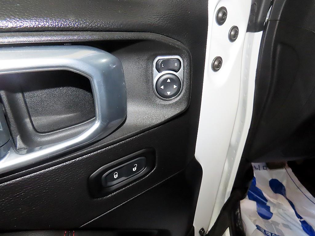 Jeep Wrangler 2021 Blanco - Importación desde Corea - HF Imports Iquique - Foto 13