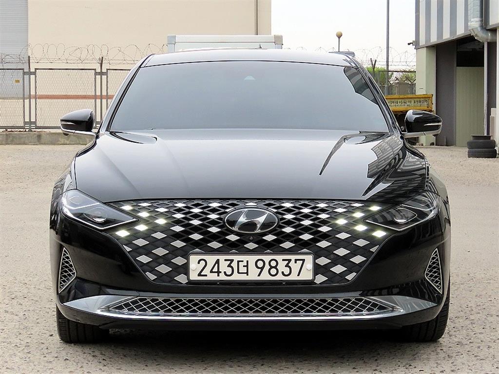 HYUNDAI Grandeur 2020 Negro - Importación desde Corea - HF Imports Iquique - Foto 1