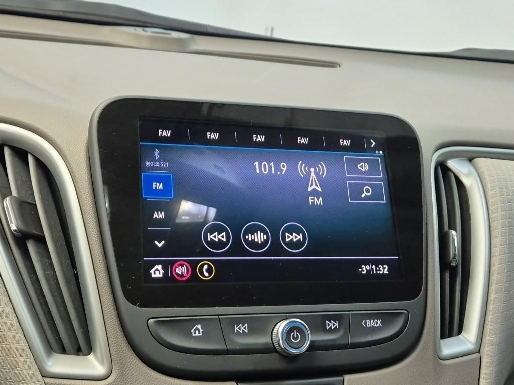 Chevrolet Malibu 2019 Blanco - Importación desde Corea - HF Imports Iquique - Foto 13