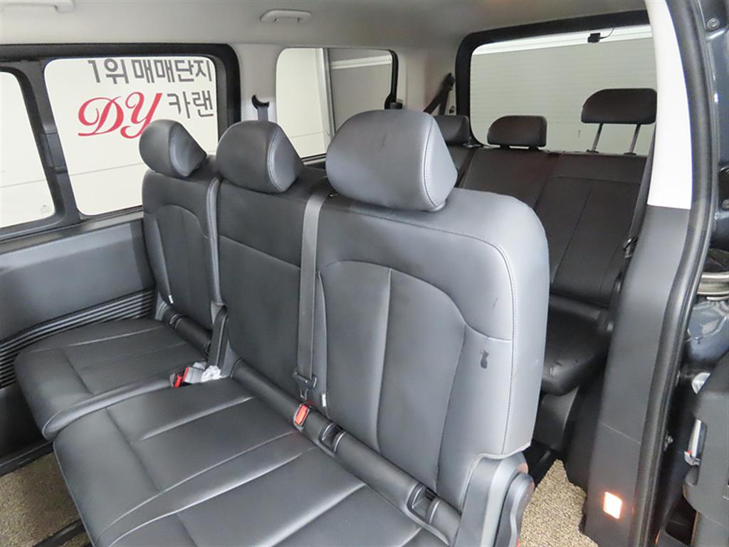 HYUNDAI Staria - Vista 7