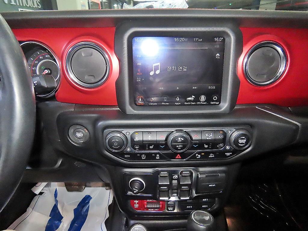 Jeep Wrangler - Vista 11