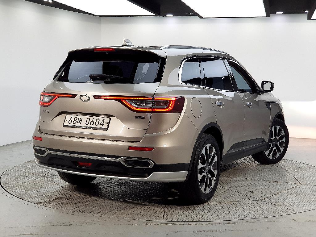 SAMSUNG QM6 - Vista 4