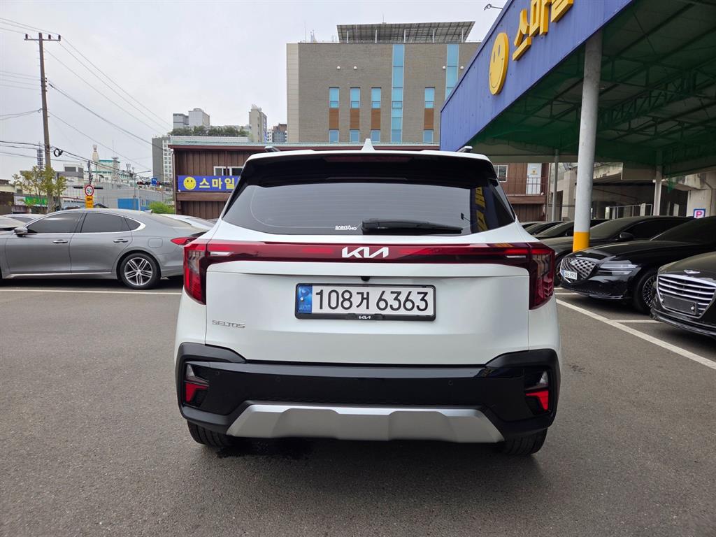 KIA Seltos - Vista 5