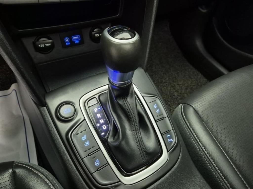 HYUNDAI Kona - Vista 8