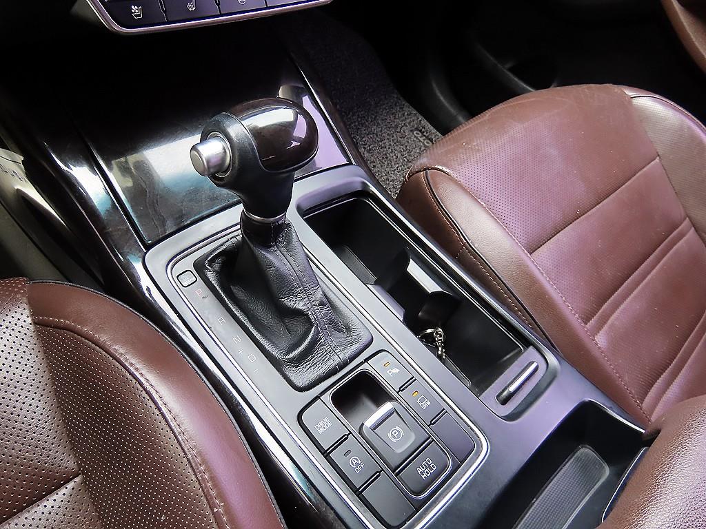 KIA Sorento - Vista 10