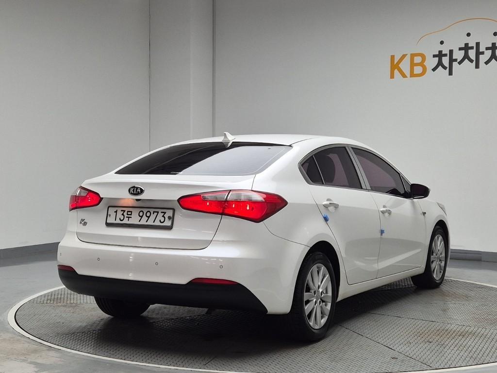 KIA K3 - Vista 3