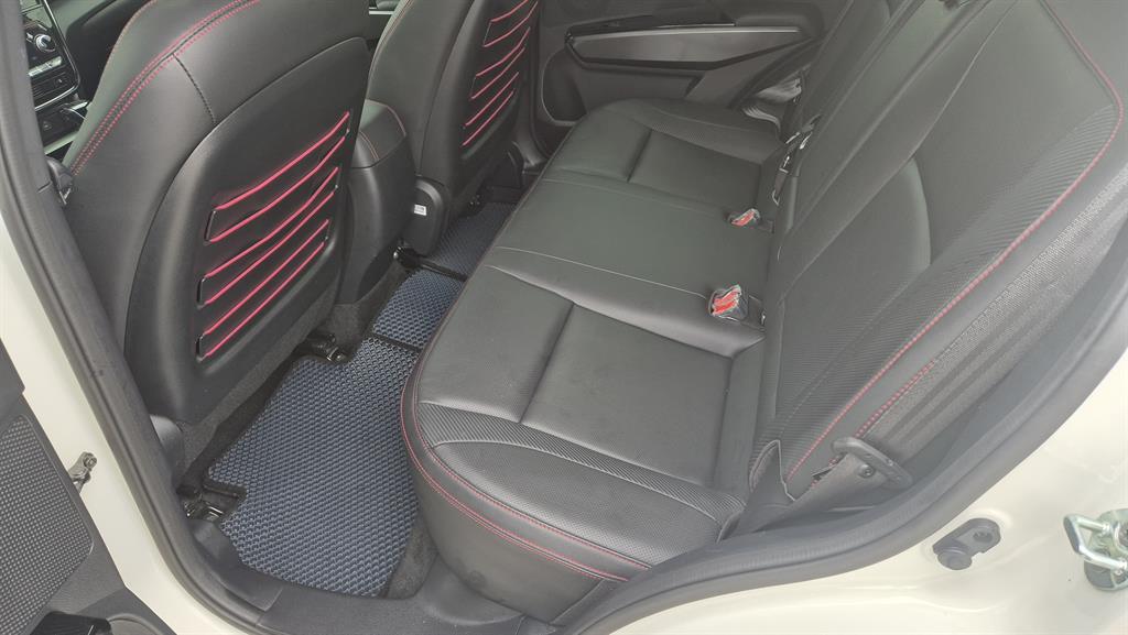 Ssangyong Tivoli 2020 Blanco - Importación desde Corea - HF Imports Iquique - Foto 15