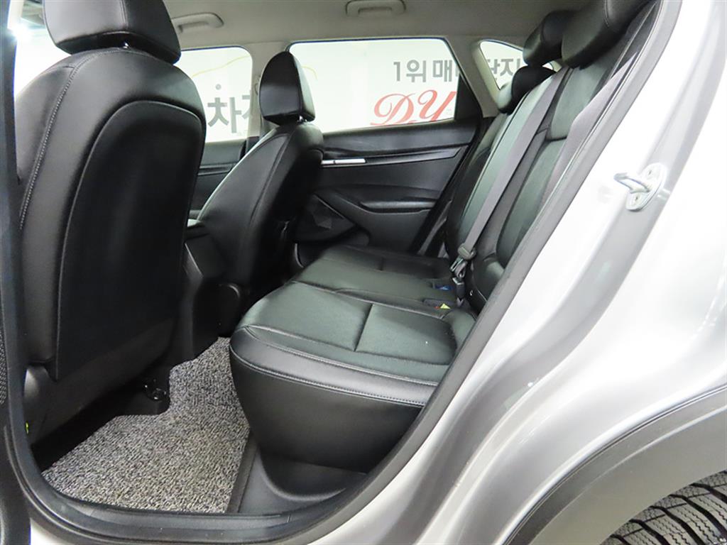 KIA Seltos - Vista 6