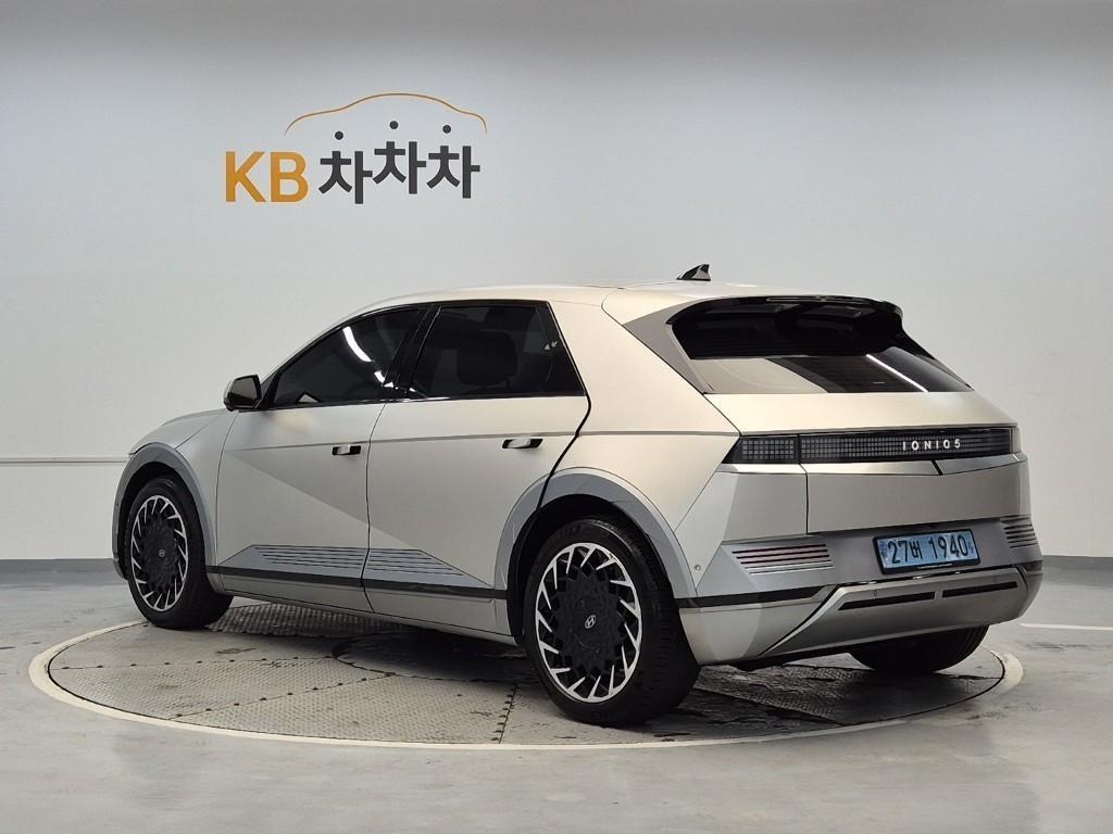 HYUNDAI Ioniq 5 - Vista 2