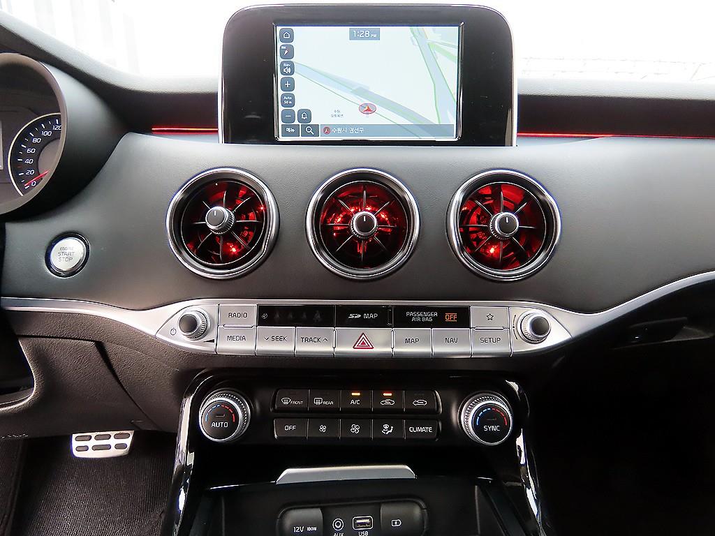 KIA Stinger 2018 Blanco - Importación desde Corea - HF Imports Iquique - Foto 14