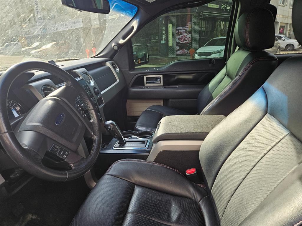 Ford F-Series - Vista 5