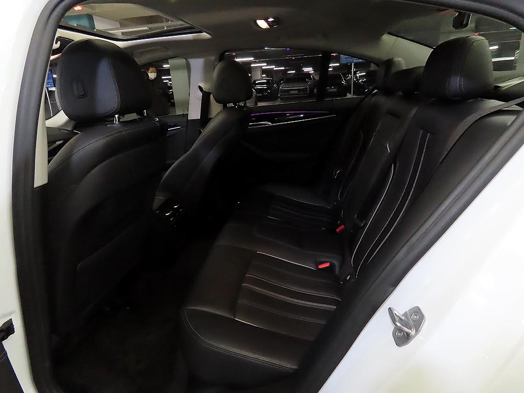 BMW 5 Series - Vista 7