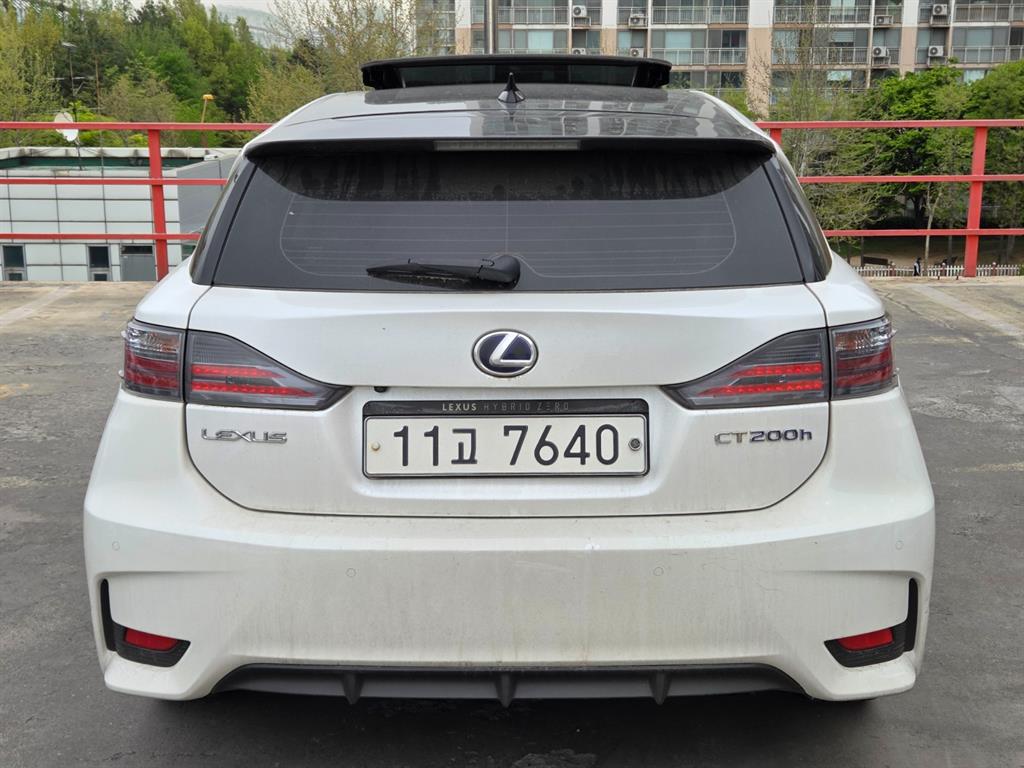 Lexus CT - Vista 4