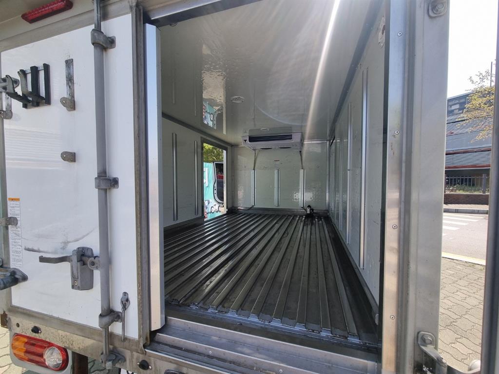 Small Truck Freezer Box(Low Deck) 2020 Blanco - Importación desde Corea - HF Imports Iquique - Foto 13