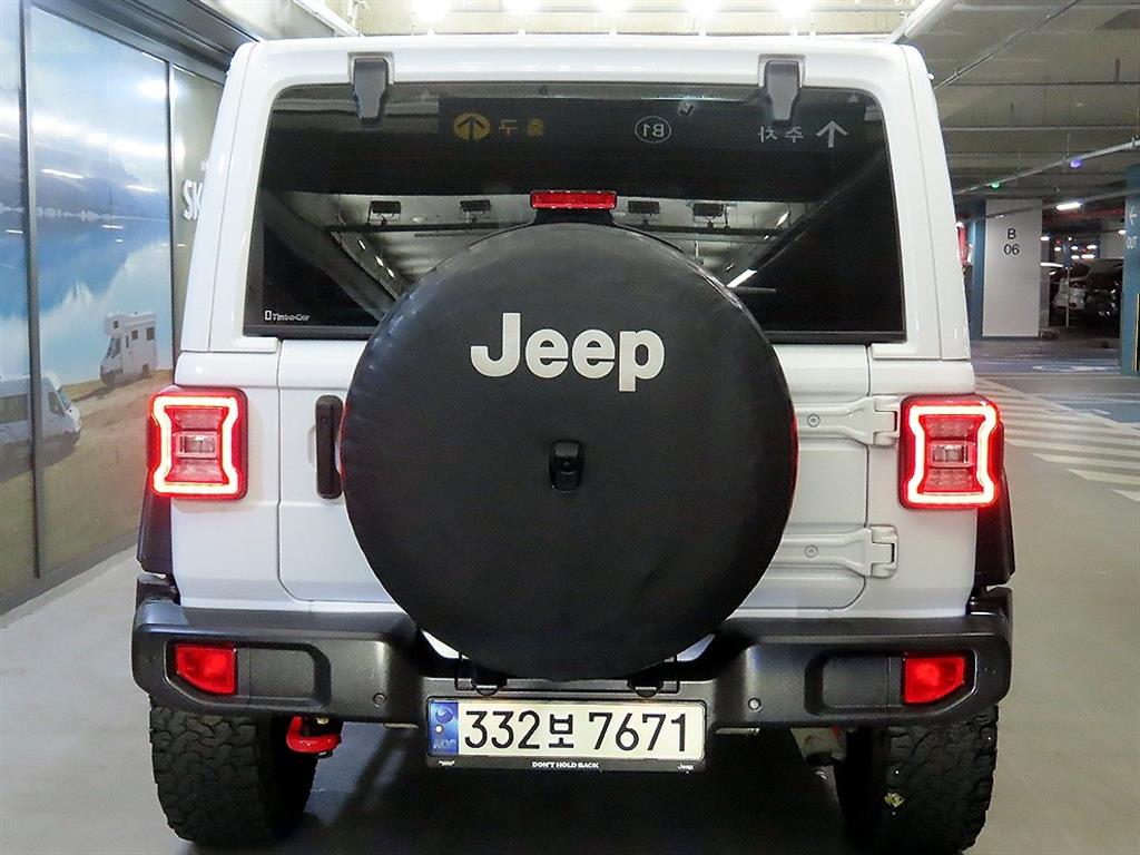 Jeep Wrangler - Vista 5