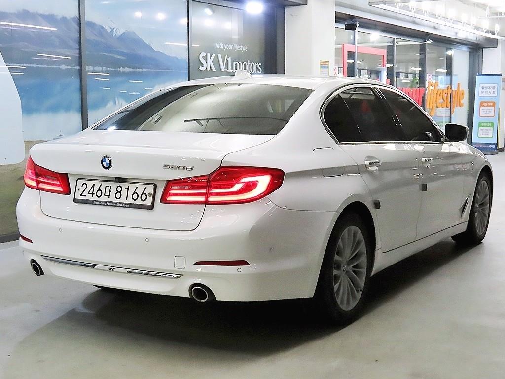 BMW 5 Series - Vista 4
