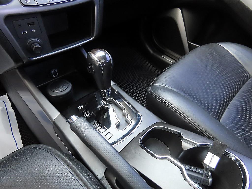 Ssangyong Korando - Vista 10