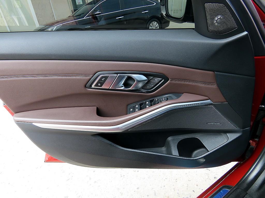 BMW 3 series - Vista 4